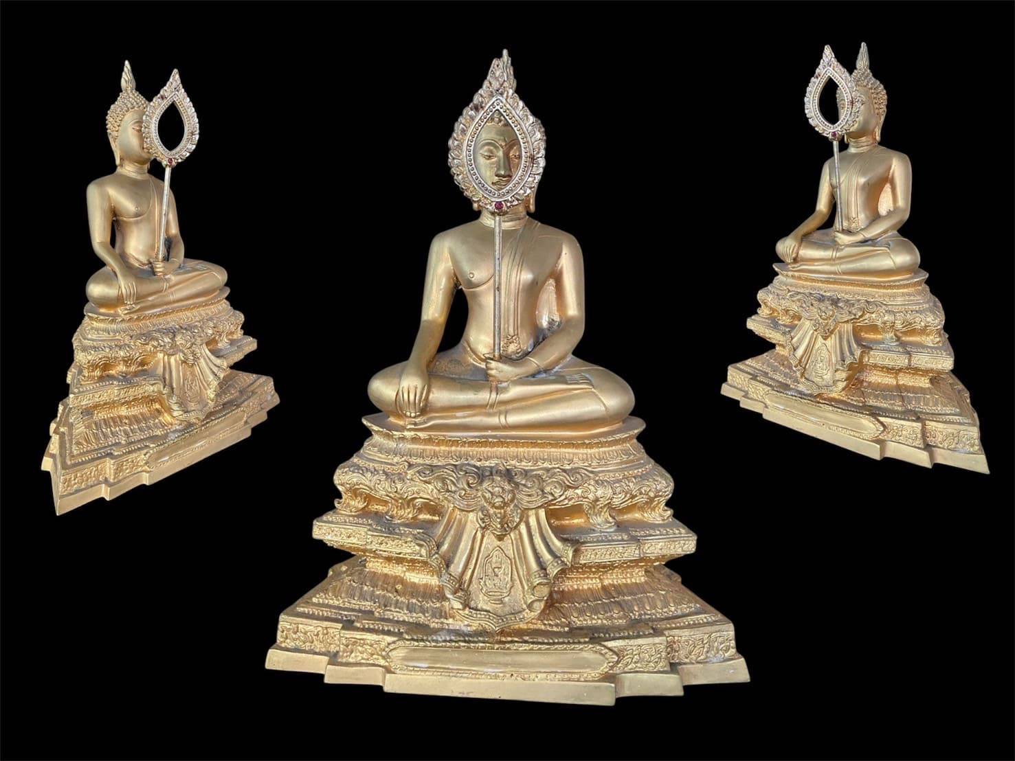 พระบูชาพระชัยหลังช้าง  ( พระแห่งชัยชนะ )