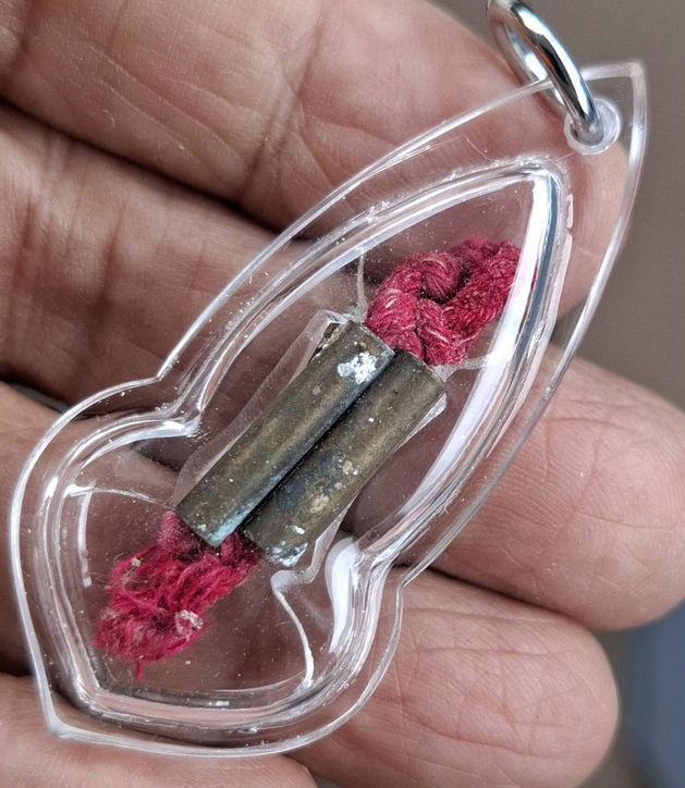 ตระกรุตจำปาสี่ต้น ครูบาวัง วัดบ้านเด่น 