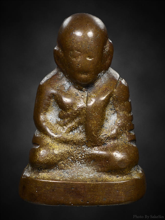 รูปหล่อโบราณหลวงพ่อเงินวัดห้วยเขน 