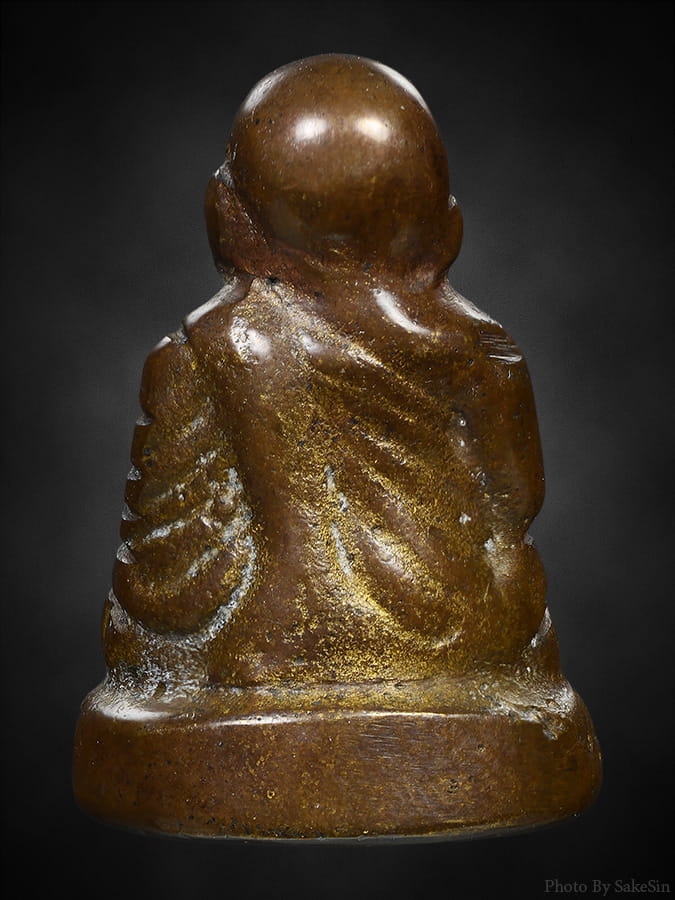 รูปหล่อโบราณหลวงพ่อเงินวัดห้วยเขน 