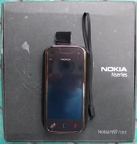 โทรศัพย์มือถือ nokia n97สไลค์ข้างครับ