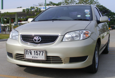 ขายดาวน์9000บาท TOYOTA VIOS 1.5Eปี47