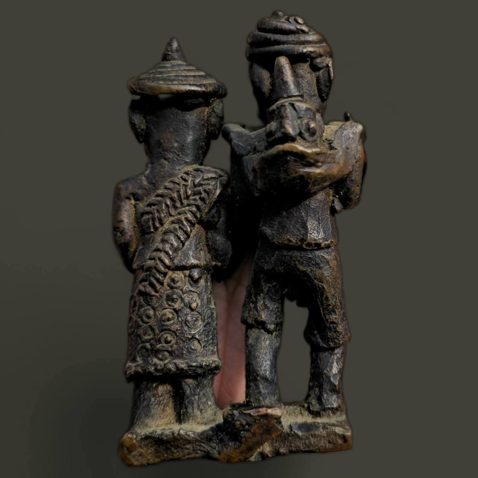 รูปหล่อ เทพย์แห่งการเพาะปลูก