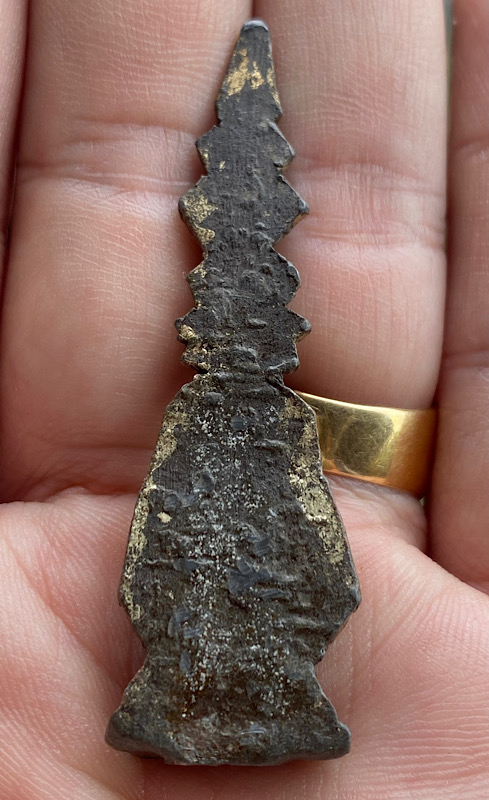 พระเชียงแสนใบเลื่อยตะกั่วสนิมแดง