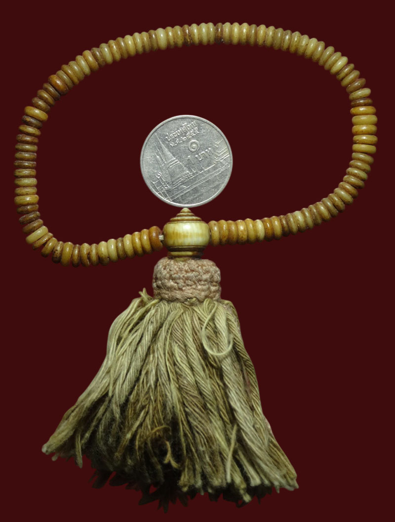  ประคำมืองาเก่า