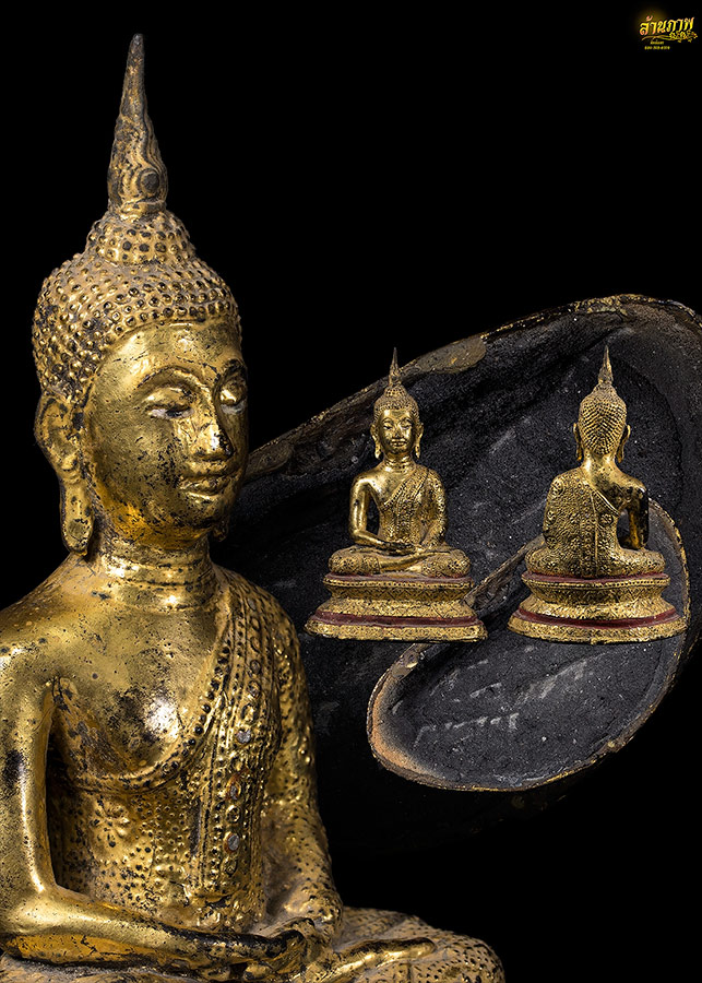 พระบูชา ยุครัตนโกสินทร์ จีวรดอก