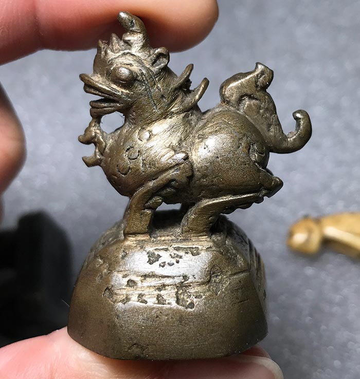 ลูกเป้งสิงห์ล้านนาเนื้อสัมฤทธิ์