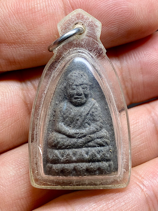 หลวงปู่ทวดวัดช้างไห้ ปี37 อ.นองปลุกเสก