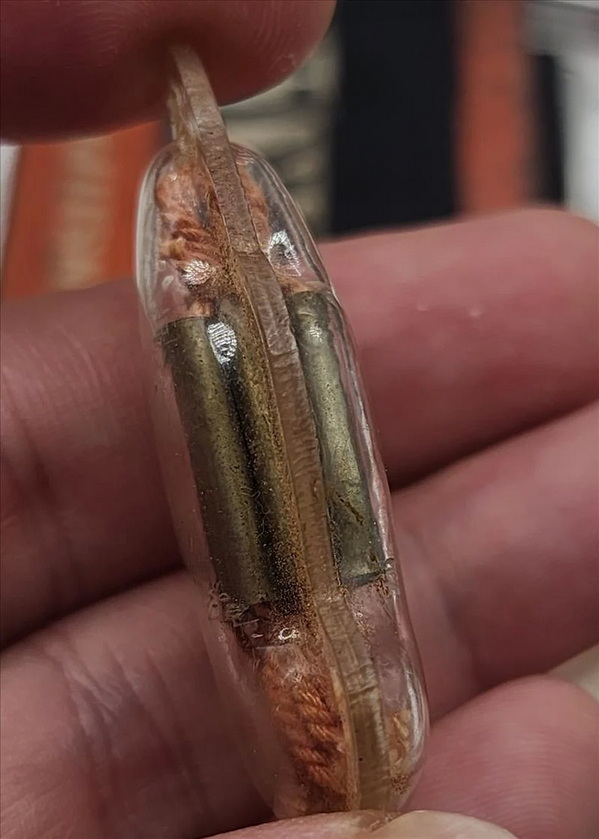 ตระกรุตเก้ากุ่ม ครูบาวัง วัดบ้านเด่น ตาก