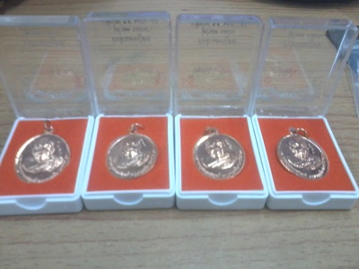 เหรียญรุ่นแรก ครูบาบุณปั๋น5 เหรียญพร้อมท้าวเวสสุวรรณ์5 เหรียญ ปิดที่ 4×× ครับ
