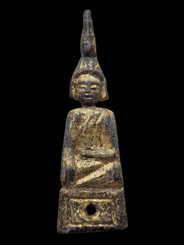 พระเชียงแสนพิมพ์ตุ๊กตาองค์ที่2.