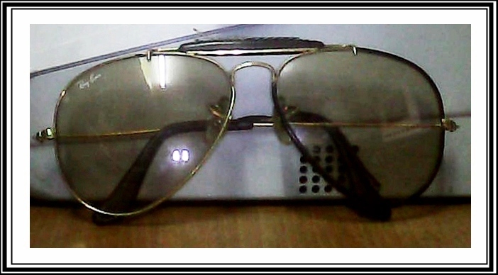 แว่นตา RAY-BAN เลนส์ออโต้กรอบ หุ้มหนัง ตามสภาพ