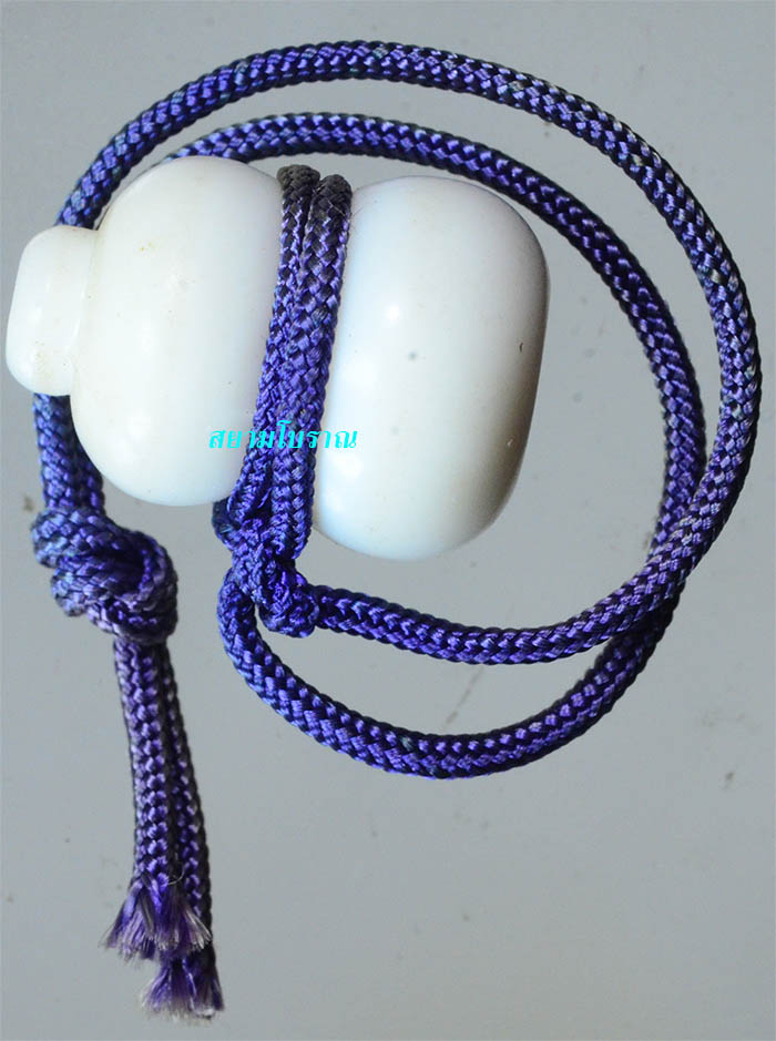 #18155น้ำเต้าสีขาวหลวงพ่อสด วัดปากน้ำ