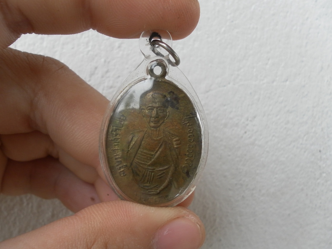ครูบาปี2500ออกดอยสุเทพกับเหรียญกลมหลังพระปิดตา หลวงปู่แหวน