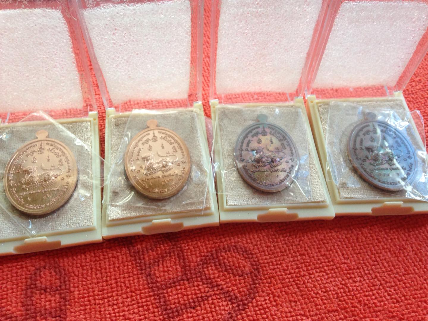 เหรียญครูบาอินสม วัดปางน้ำฮ้าย แม่สรวย (เหรียญละ 250) พร้อมส่ง