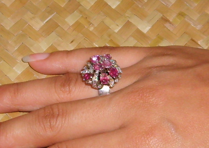 ขายแหวนทับทิมเพรชกุหลาบทรงพุ่มดอกไม้