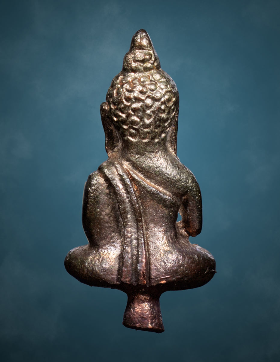 พระยอดธงรัตนมงคล ๘๔ หลวงพ่อเกษม เนื้อนวะ