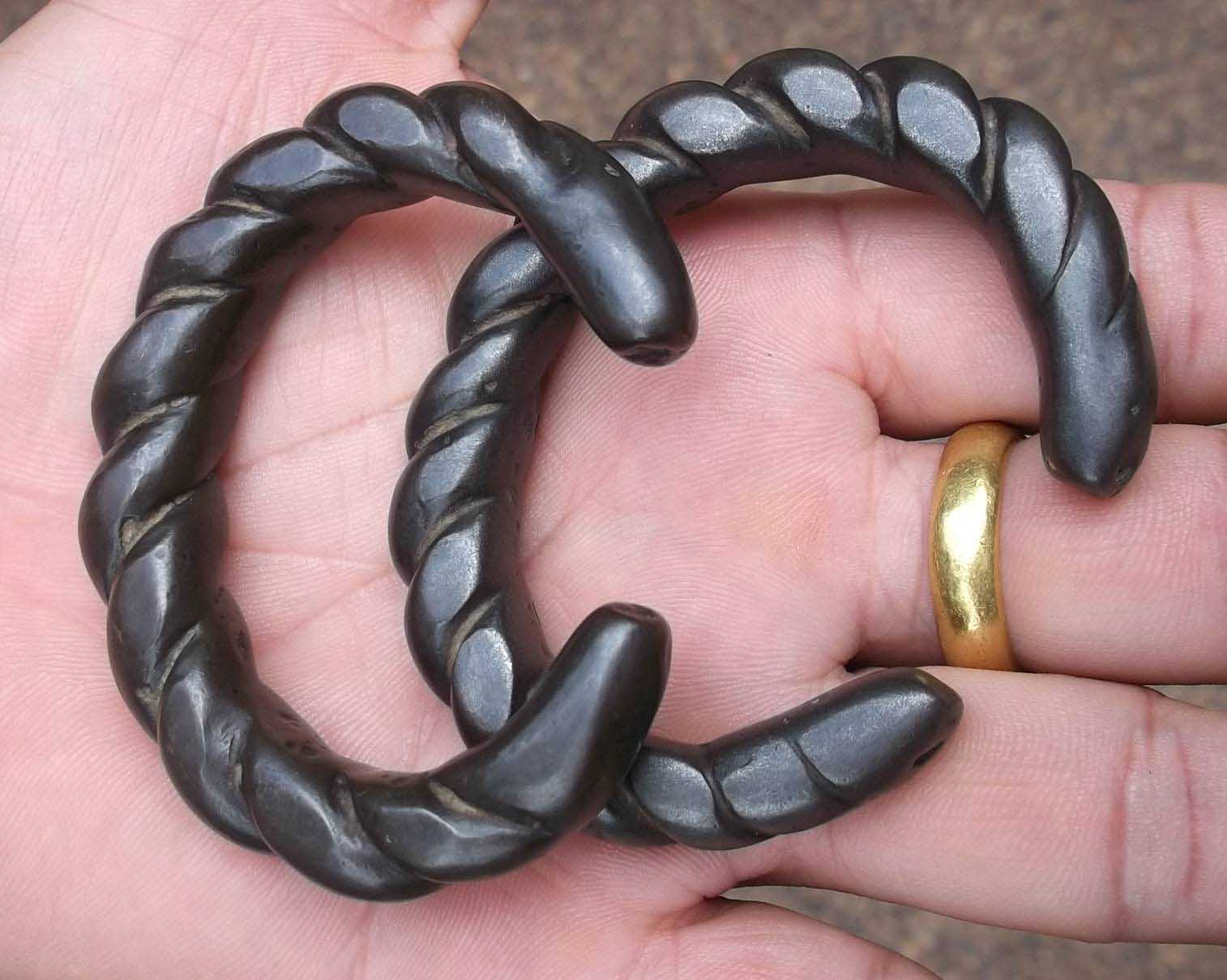 กำไร สัมฤทธิ์เงิน เก่า